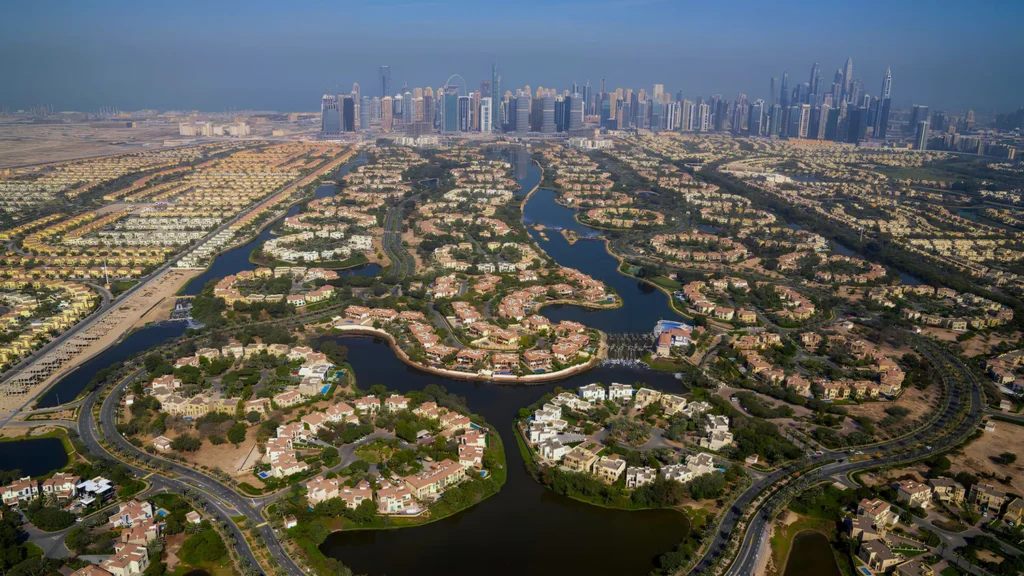 Serenia-District-West-at-Jumeirah-Islands